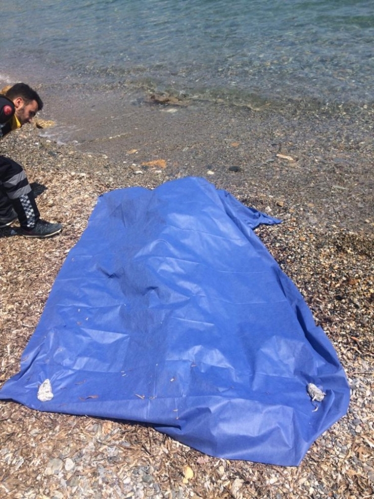 Denize Giren 2 Kişi Boğuldu