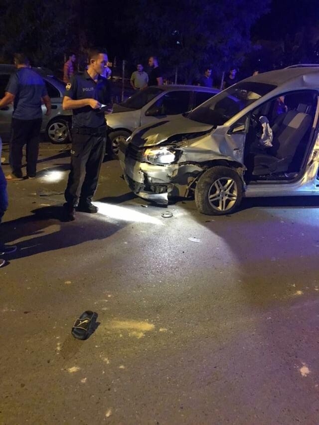 Siirt’te Kontrolden Çıkan Araç Park Halindeki Araçlara Çarptı: 1 Ölü