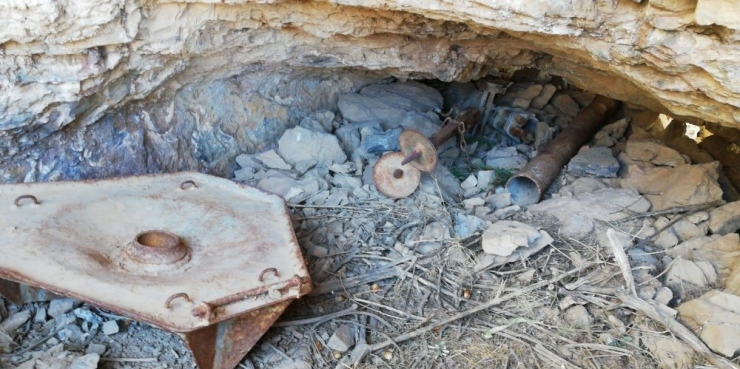 Uludere’de İki Mağarada Çok Sayıda Mühimmat Ele Geçirildi