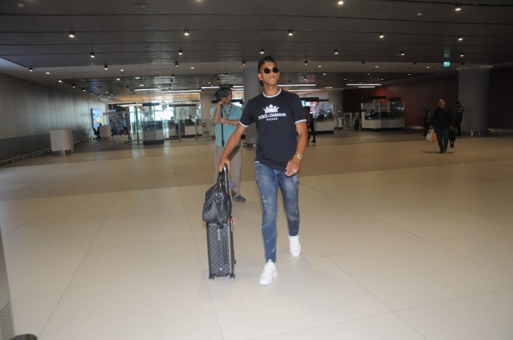 Josef De Souza İstanbul’a Geldi