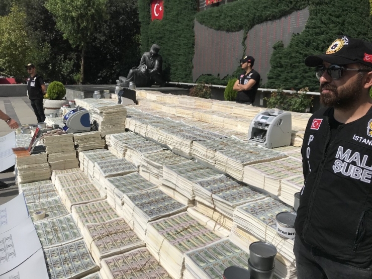 Tarihin En Büyük Sahte Dolar Operasyonunda Ele Geçirilenler Sergilendi