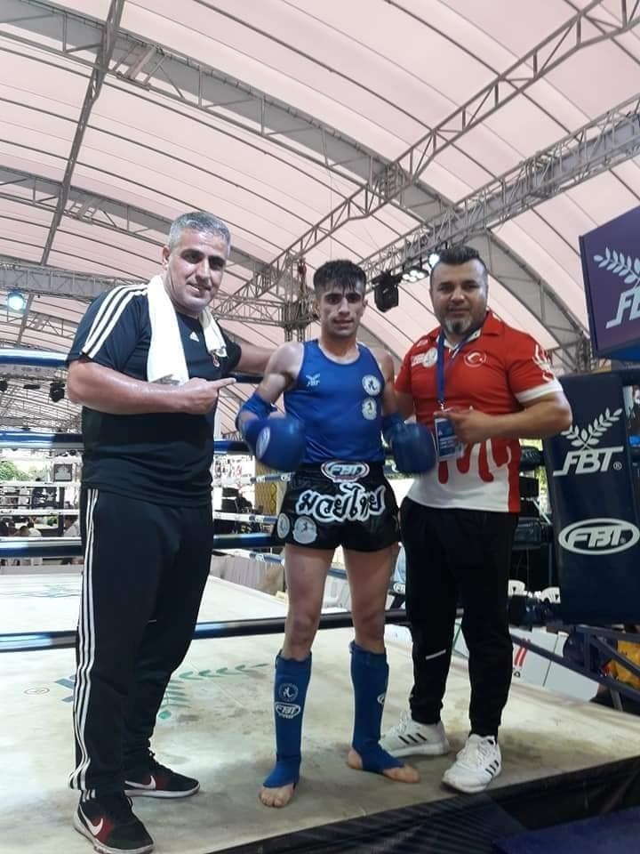 Taylan’da ’Türkiye’ Sesleri Yükseliyor