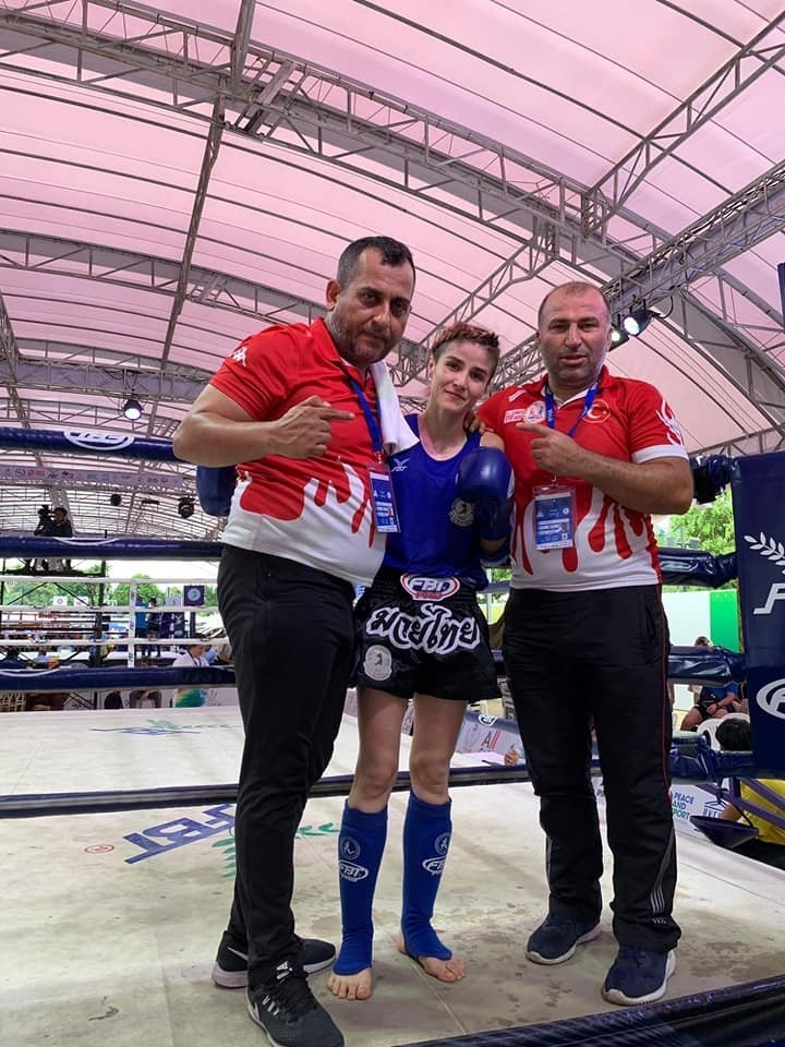 Taylan’da ’Türkiye’ Sesleri Yükseliyor