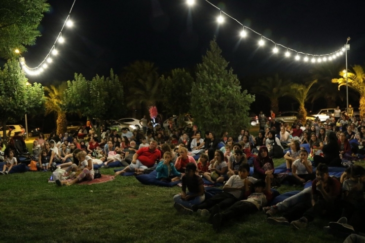 Akhisar Gölet’te Açık Hava Sinema Geceleri Bir Başka Güzel