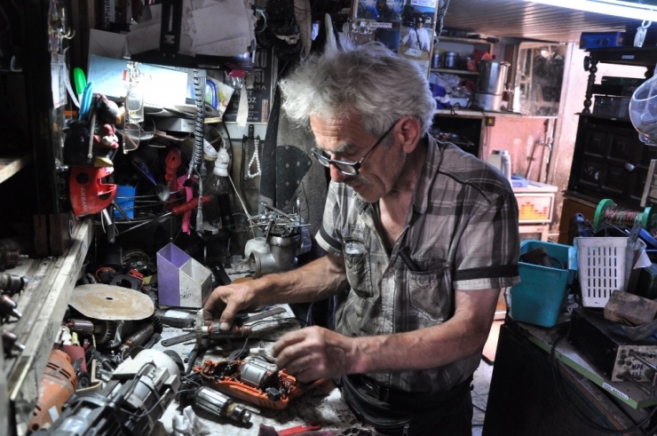 Simav’ın 50 Yıllık Bobinaj Ustası