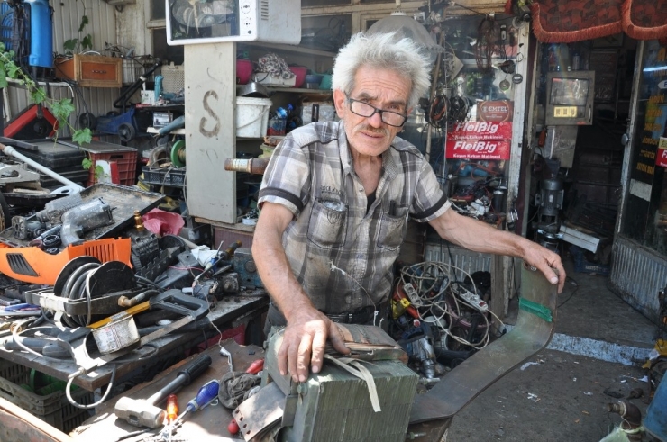 Simav’ın 50 Yıllık Bobinaj Ustası