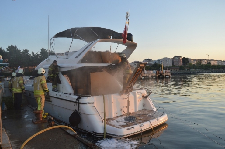 Ataköy Marina’da Yangın