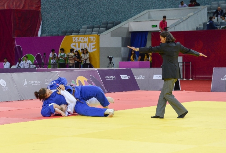 Eyof 2019’da Milli Judocu Hilal Öztürk Altın Madalya Kazandı