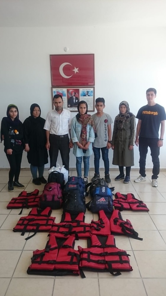 Balıkesir’de 77 Kaçak Göçmen Yakalandı