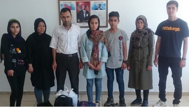 Balıkesir’de 77 Kaçak Göçmen Yakalandı