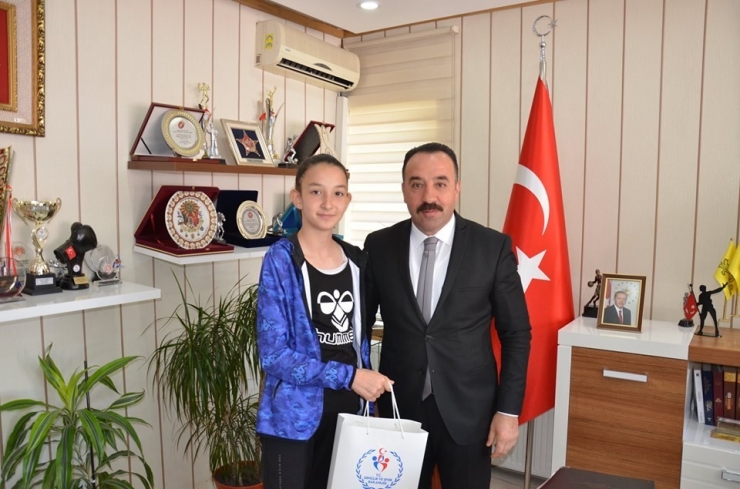 Başarılı Sporcu Dünya Şampiyonasına Uğurlandı