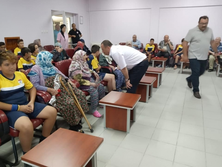 Başkan Sever Huzurevi Sakinleriyle Bir Araya Geldi