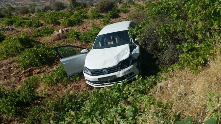 Gercüş’te Otomobil İle Pikap Çarpıştı: 5 Yaralı