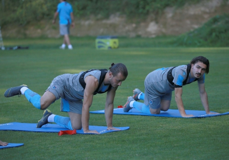 Abdulkadir Parmak: "61 Numaralı Formayı Giymenin Mutluluğunu Tarif Etmek Çok Zor"