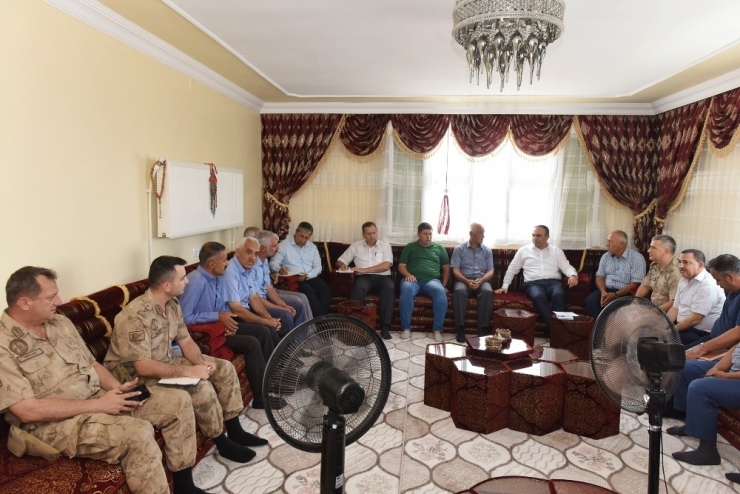 Vali Soytürk, Köy Muhtarlarıyla Bir Araya Geldi