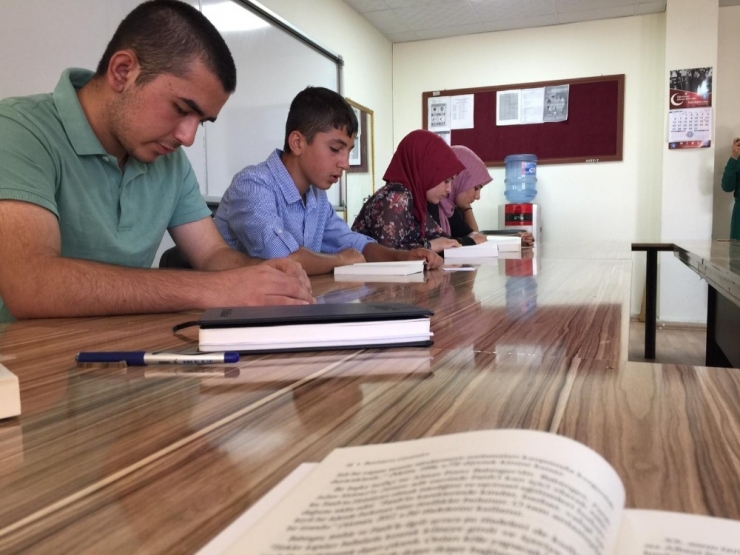 Musabeyli İlçesinde “Liseler Çok Okuyan Çok Geziyor” Projesi