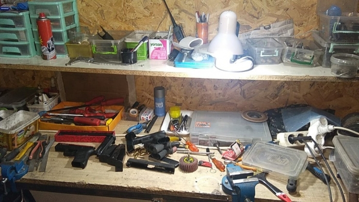 Danışmanlık Ve İş Güvenliği Bürosu Silah İmalathanesi Çıktı