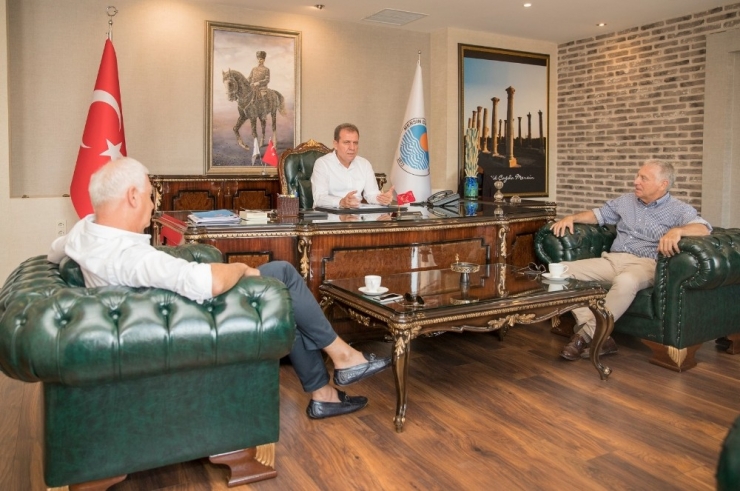 Başkan Seçer: "Mersin’in İkinci Bir Limana İhtiyacı Var"