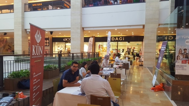 Piazza’dan Öğrencilere “Tercih Danışmanlığı" Hizmeti