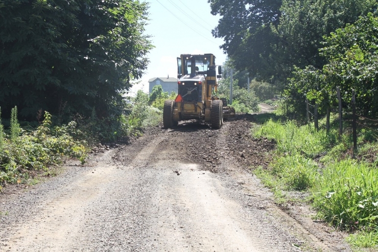 Kocaali’de 12 Mahalleye Asfalt