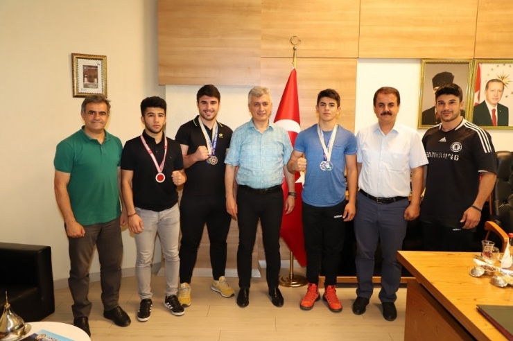 Cizreli Sporculardan Kaymakam Arıcan’a Ziyaret