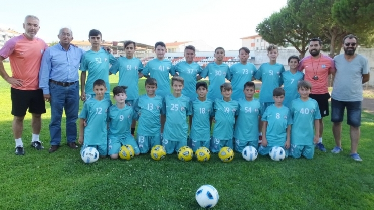 Burhaniye’de Altyapı Sezonu Açtı