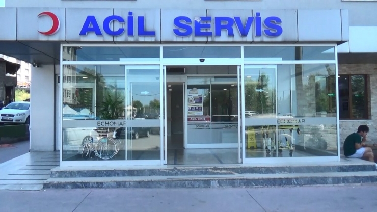 Yolun Karşısına Geçmek İsteyen Yaşlı Adama Otomobil Çarptı