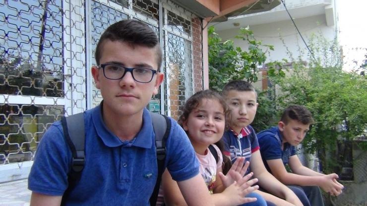 Kur’an Kursuna Giden Çocuklara Gaspçı Dehşeti