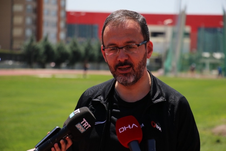 Bakan Kasapoğlu: “Performans Noktasında Çok Güzel Neticeler Alıyoruz”