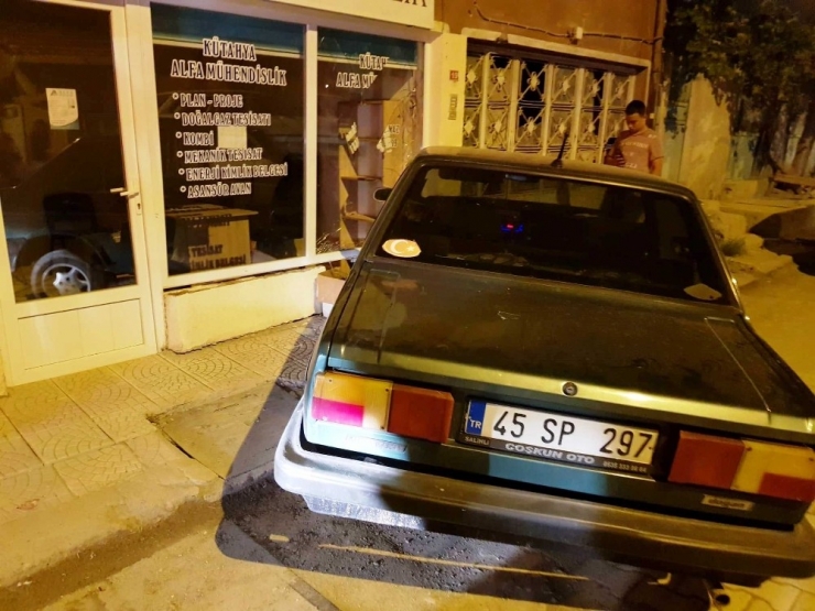 Hisarcık’ta Polisten Kaçan Ehliyetsiz Sürücü Kaza Yaptı