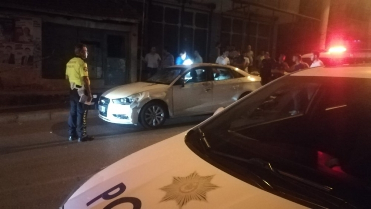 İzmir’de Otomobil Sürücüsünün Çarptığı Yaya Hayatını Kaybetti