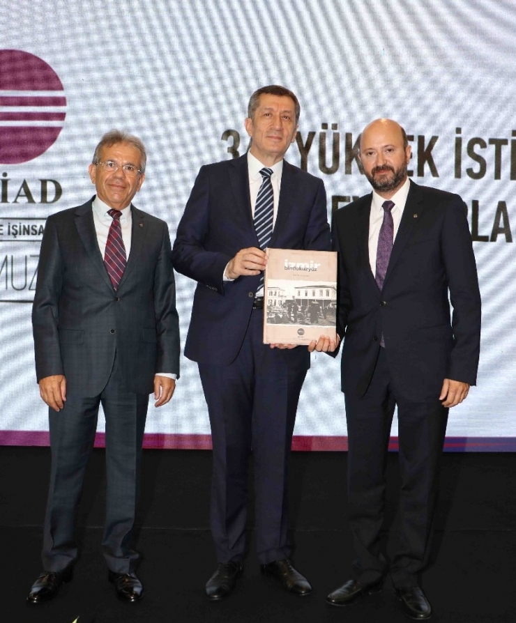 Bakan Selçuk: "2040’a Hazırlanmazsak Bugünkü Eğitimin Kaliteli Göstermenin Anlamı Yok”