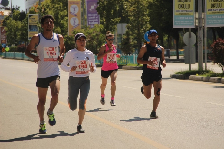 Erzurum’da 100. Yıl Kongre Koşusu Koşuldu