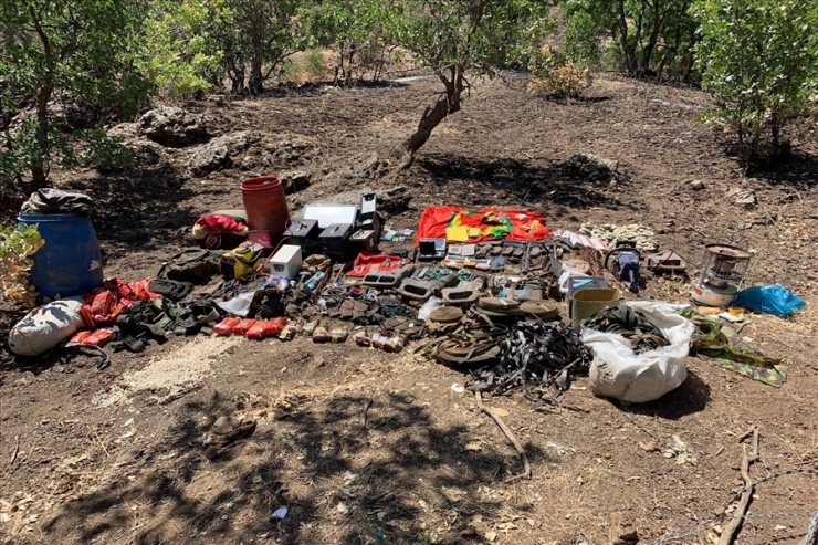 Pençe-2 Harekâtı’nda Çok Sayıda Mühimmat Ele Geçirildi