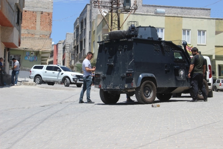 Şanlıurfa’da Silahlı Kavga, Baba İle 3 Oğlu Vuruldu