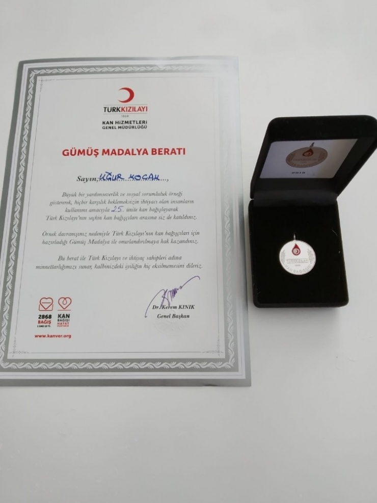 Polisten Örnek Davranış