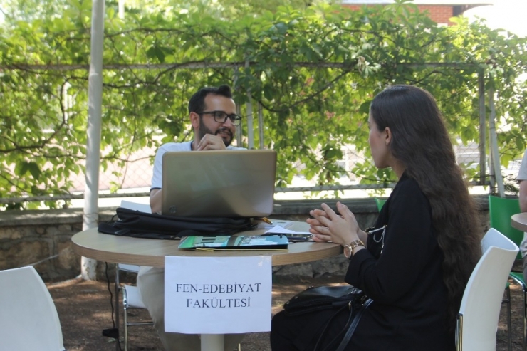 Siirt Üniversitesi Tanıtım Günlerine Öğrencilerden Yoğun İlgi