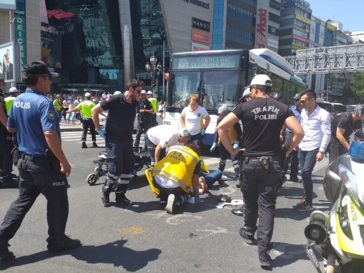 Başkentte Ego Otobüsü Yayalara Çarptı: 2 Yaralı