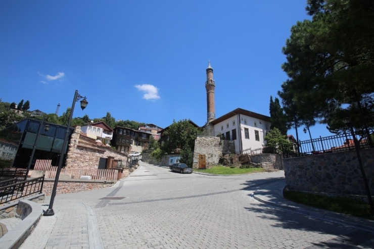 Osmanlı Kültürüyle Akçakoca Meydanı Ziyaretçilerini Bekliyor