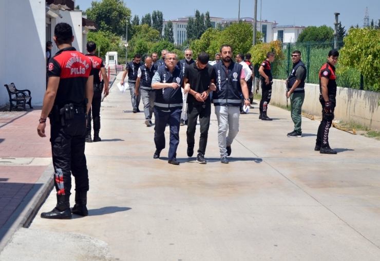 Adana’daki Cinayetten 15 Yıllık Kan Davası Çıktı