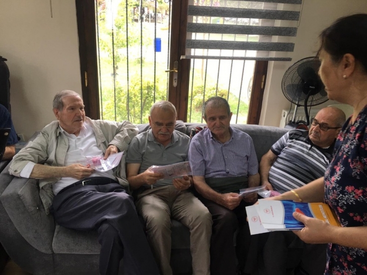 İzmit’tin Emeklilerine Kanser Taraması Yapıldı