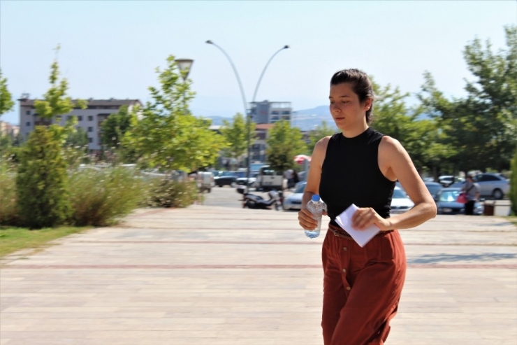 Kpss’ye Koşarak Girdiler