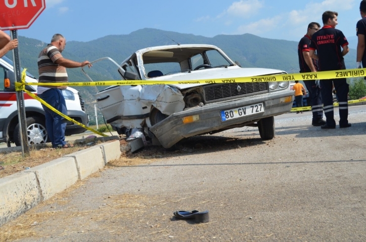 Trafik Kazasında Anne Öldü, Bebeği Ağır Yaralandı