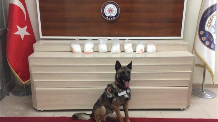 Van’da 3 Kilo 425 Gram Metamfetamin Ele Geçirildi