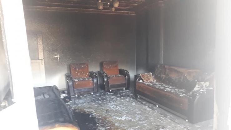 Yangın Evi Küle Çevirdi