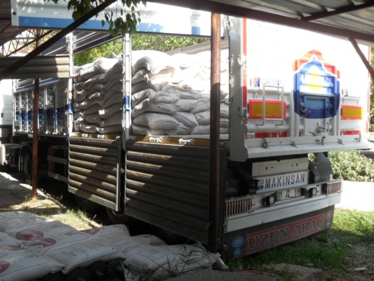 Antalya’da 14 Ton Sahte Gübre Ve Zirai İlaç Ele Geçirildi