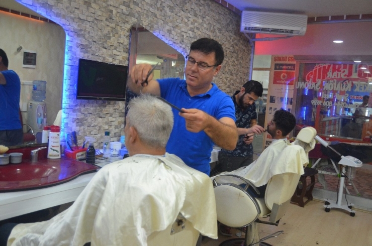 Didim’de Berberler Çırak Sorunu Yaşıyor