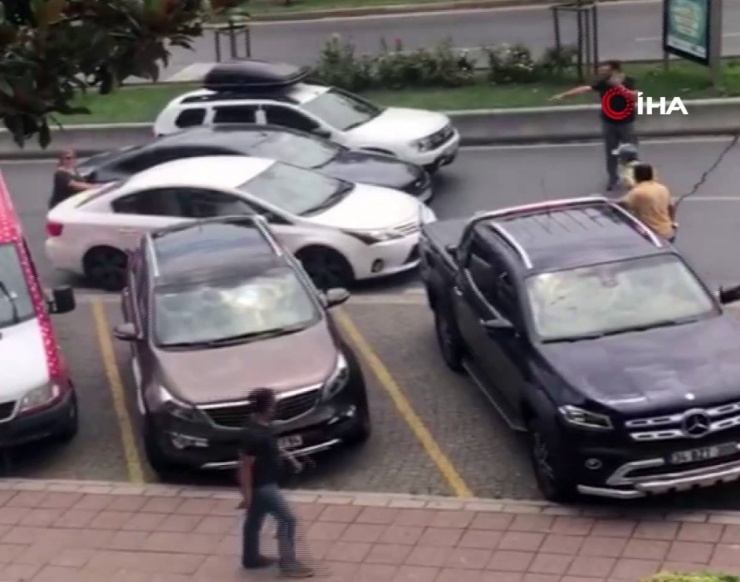 Bahçeşehir’de Genç Kadını Gasp Eden Şüpheliler Yakalandı