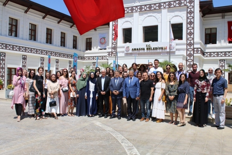 Boşnak Öğrencilerden Başkan Vekili Bozkurt’a Ziyaret