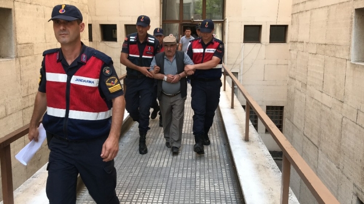 Köy Meydanındaki Cinayetin Zanlısı Tutuklandı